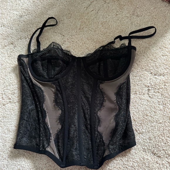 Urban outfitters out from under modern love corset - Picture 2 of 2